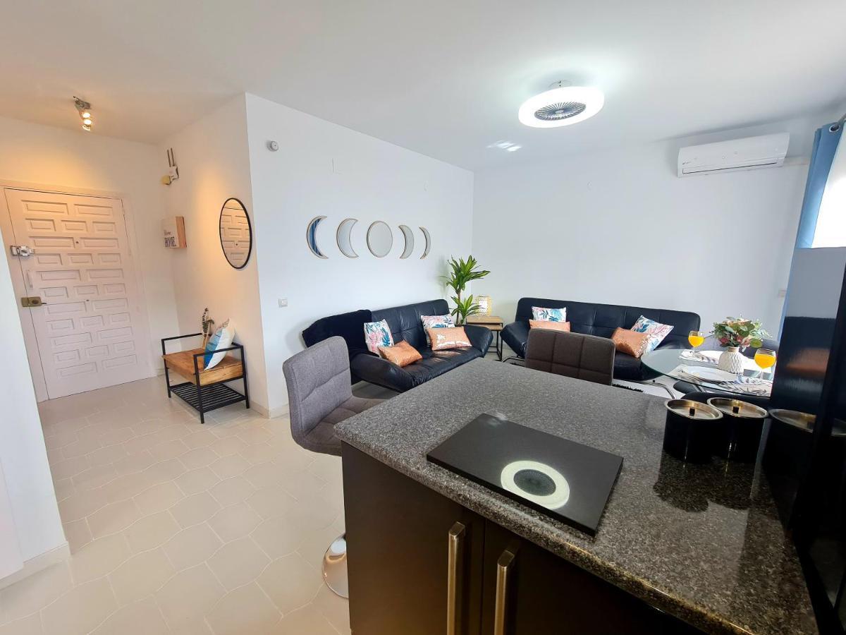 Precioso Apartamento Con Piscinas Y Vistas Al Mar. Benalmádena Extérieur photo